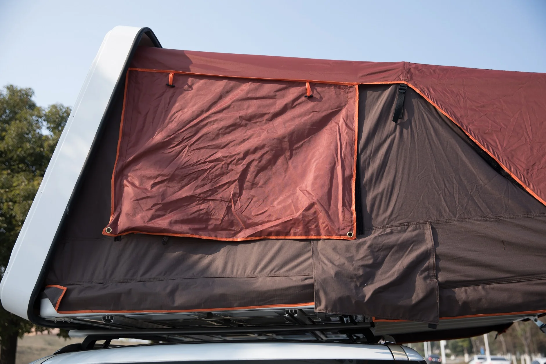 Hard Shell Roof Top Tent Fits Most Vehicle With Cross Bars And Roof