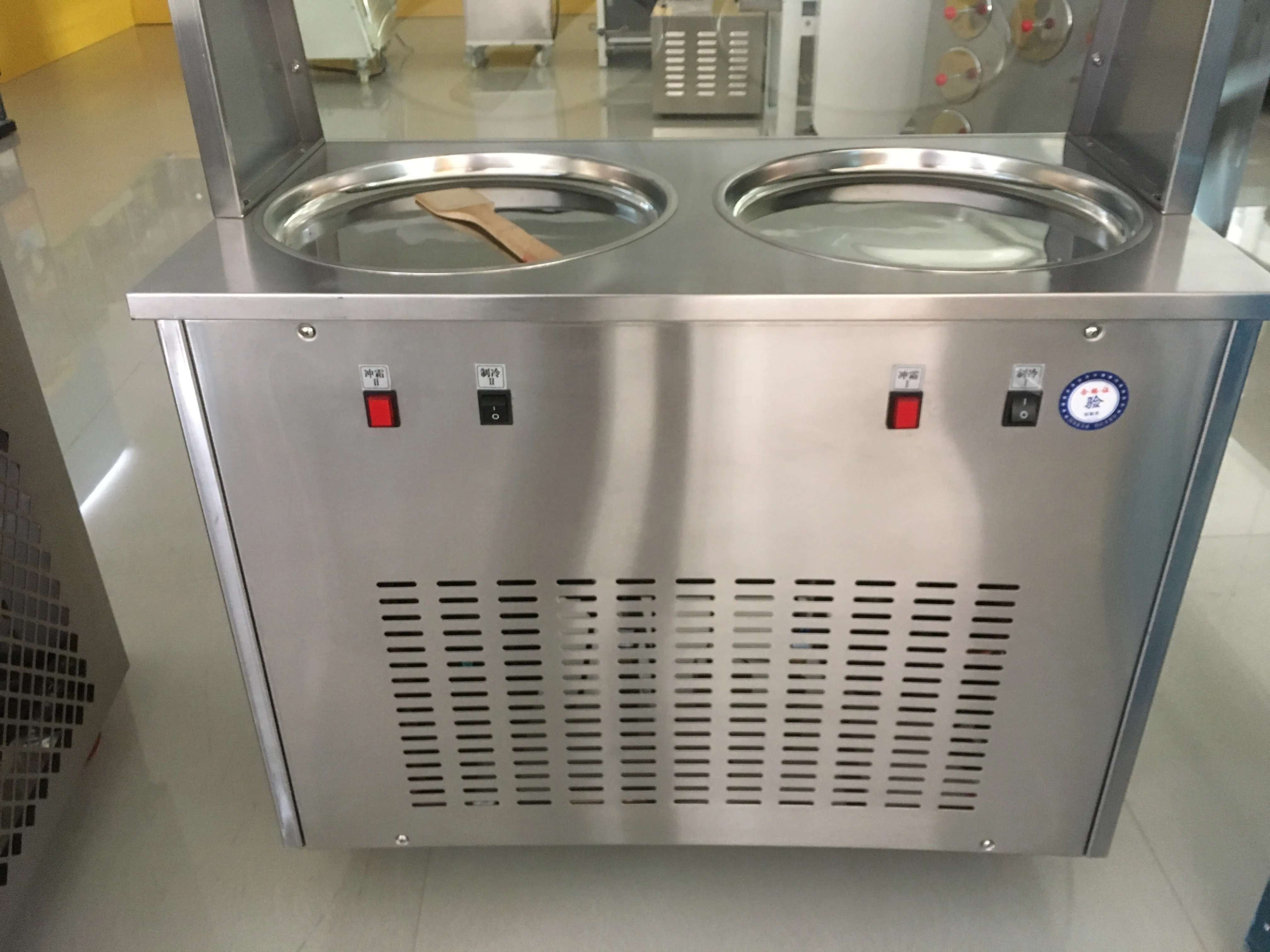 190529 Rolled Ice Cream Machine Popular In Thailand Buy Ice Cream