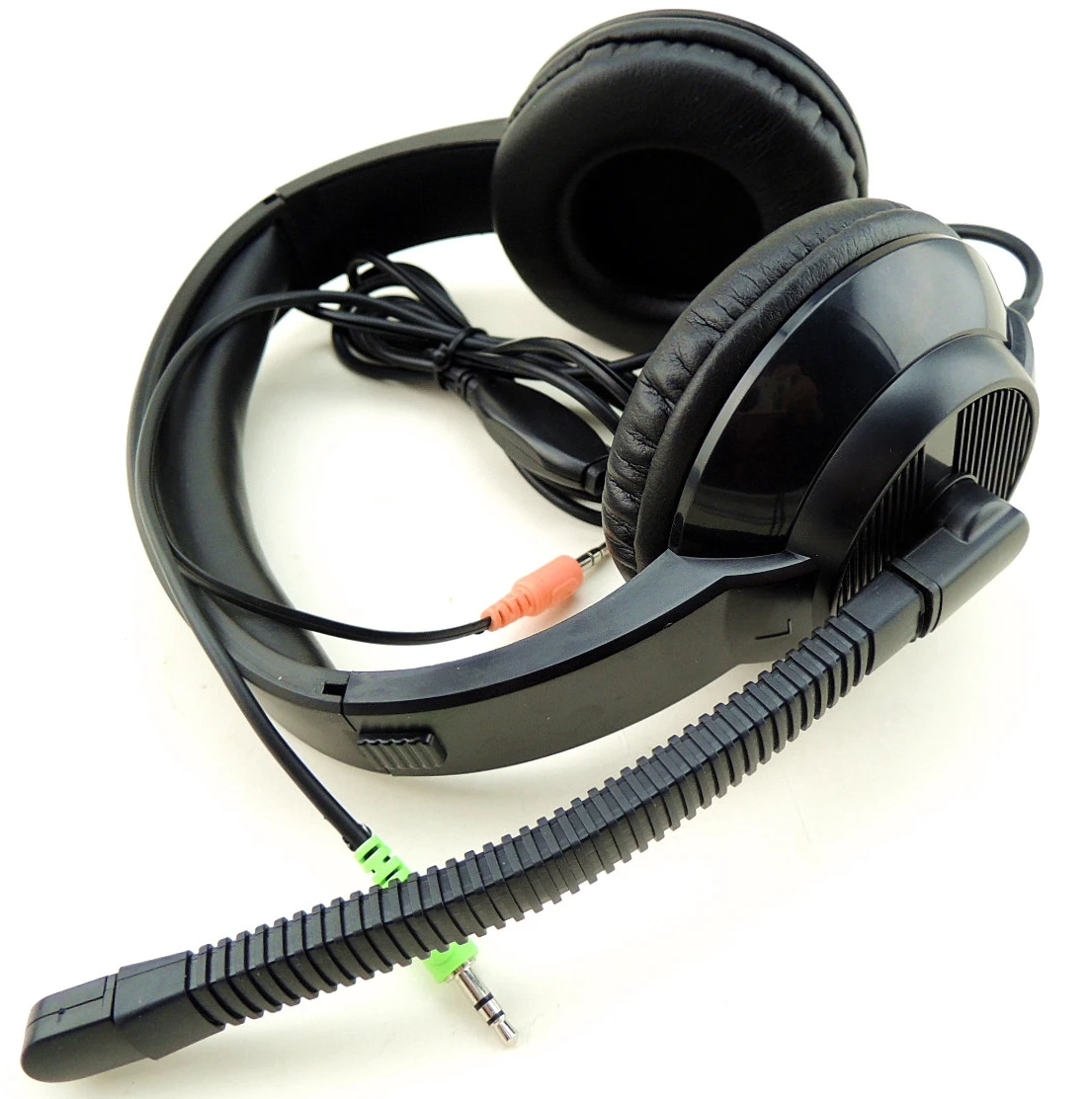 Hot Selling Echo Reduction Headset Wired Gaming Headphone Wired With