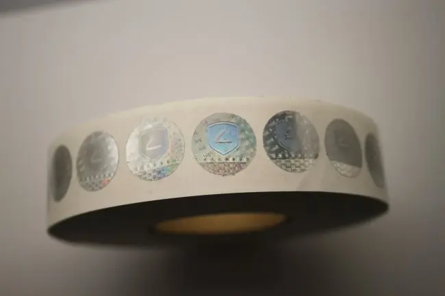 Cheap custom printing aluminum foil sticker security label manufacturers make holographic paper