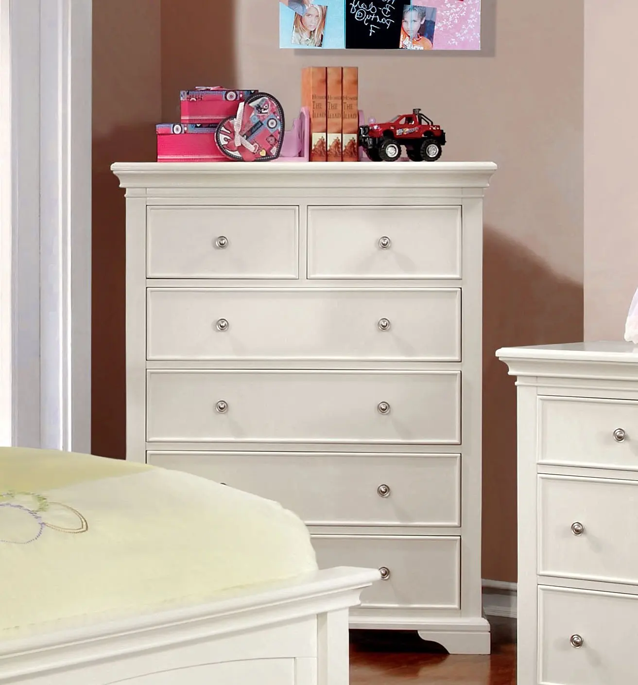 Furniture of America Maggie Transitional Youth Chest of Drawers, White