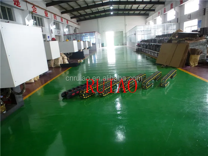 workshop for plastic drag chain.jpg