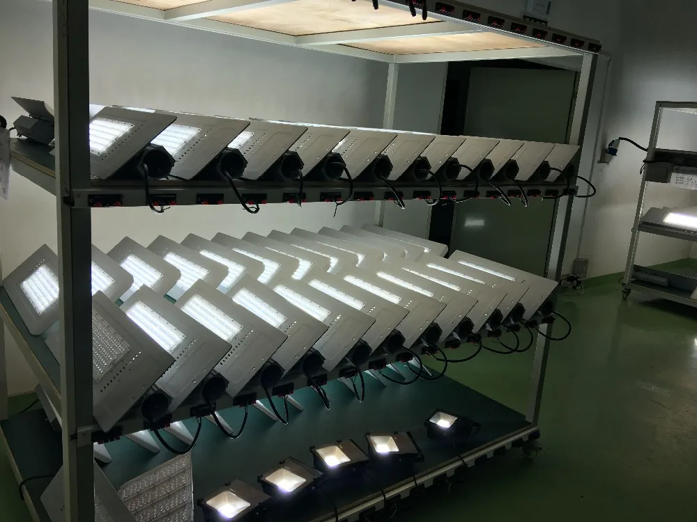 Hot sale 220v 70 80 100watt led street module lighting luminaires bulb