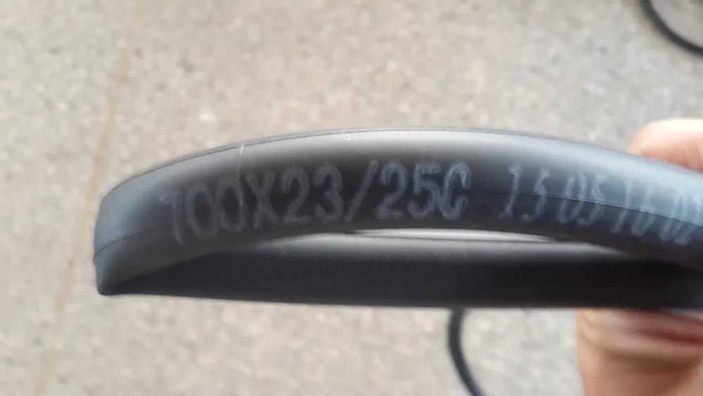 bicycle tube 700 x 28c