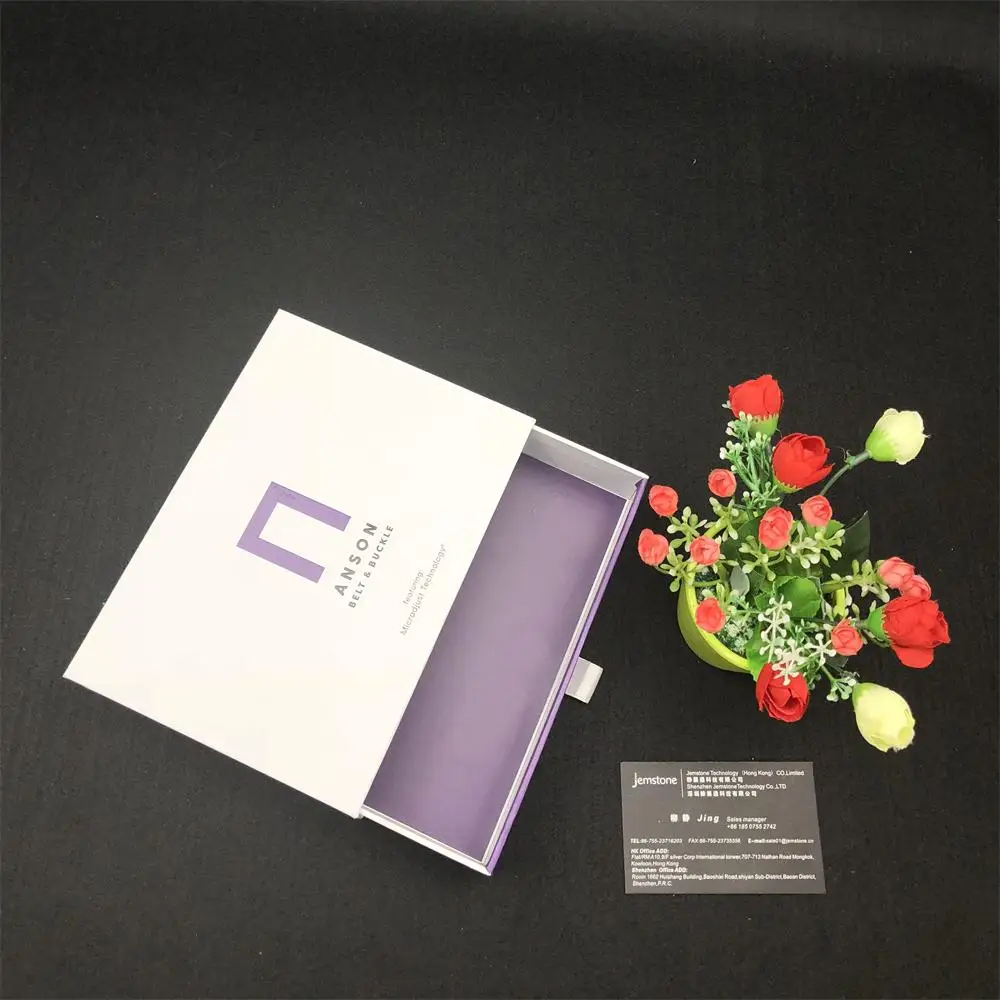 Printed With Foam Insert White Cardboard Magnetic Gift Box