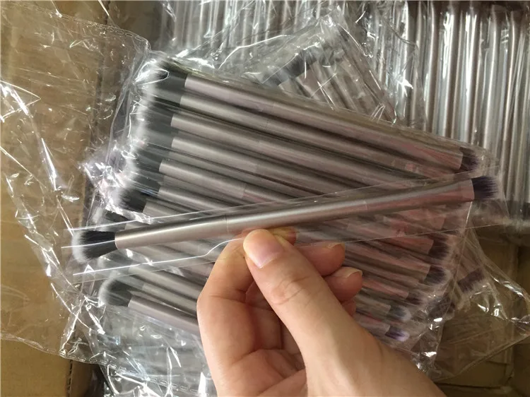 NC0085 makeup brush (1)