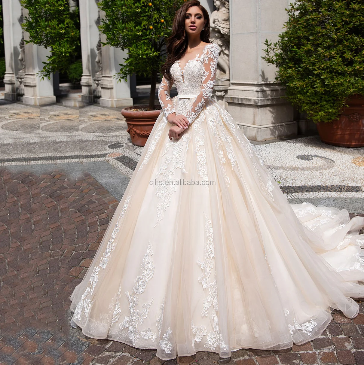 Beading Lace Flowers Chiffon Beach Wedding Dresses With Shawl Elegant  Alibaba China Skirt Slit Open Back Sexy Bridal Gowns From 232,3 € | DHgate