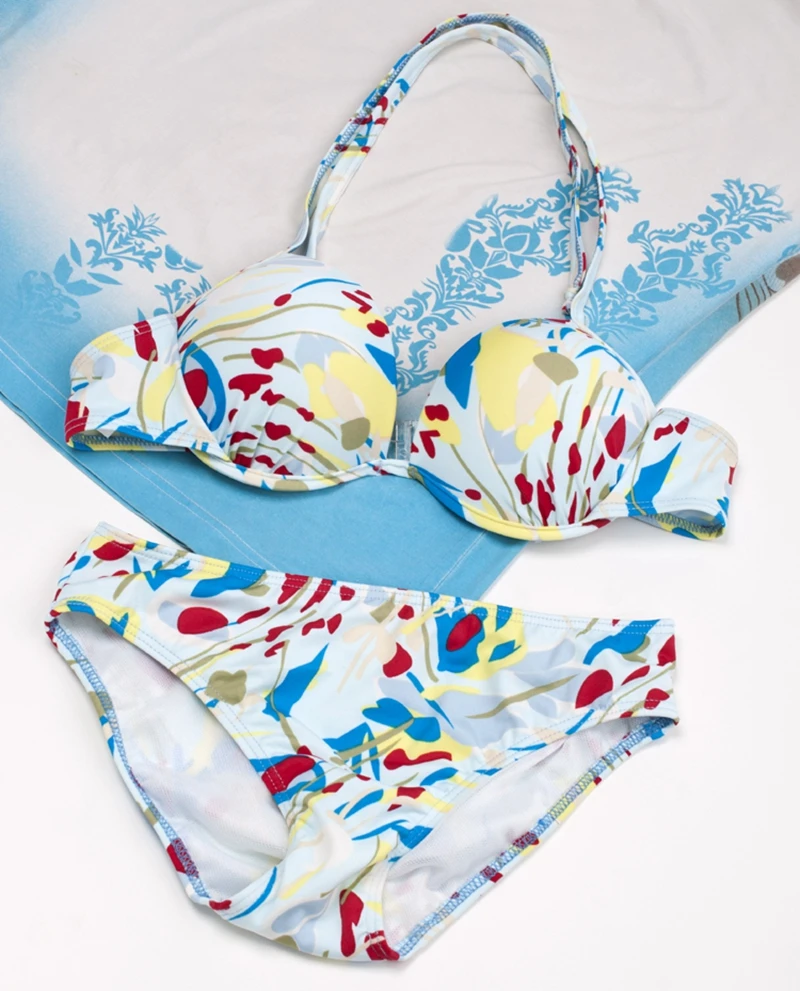 Women's Two Piece Solid Color Bikini Swimsuit Triangle Bikini Buy Two