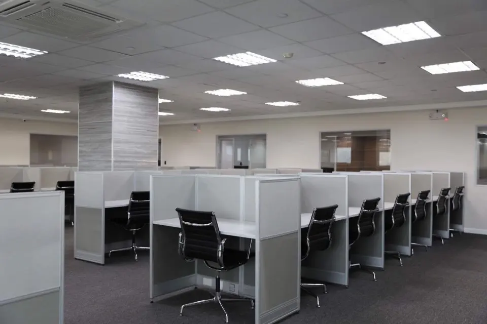 Cad Design Call Center Office Computer Desks With High Dividers