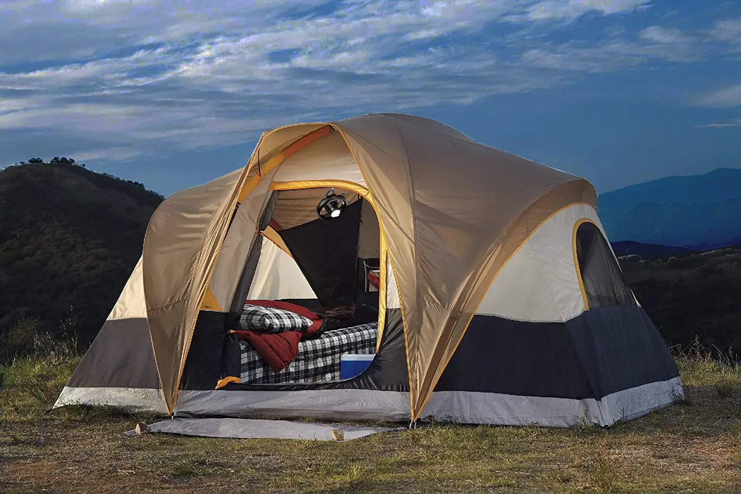 Camping light. Поход с палатками. Палатки для кемпинга. Большие палатки. Комфортабельная палатка.