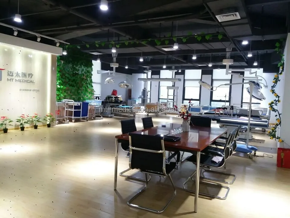 High Quality Electric Hydraulic Surgical Operating Table for theater room