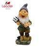 Wholesale Garden Ornaments Resin Gnome with a Rake Polyresin Dwarf Figurine