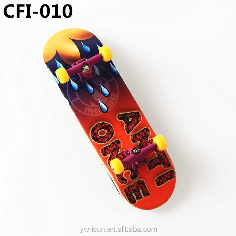 Wholesale Custom Complete Set Canadian Maple Wood Mini Finger Skateboard With Heat Transform