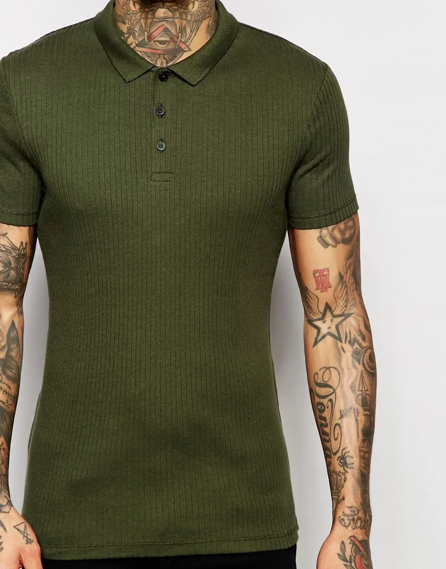 camiseta polo verde militar