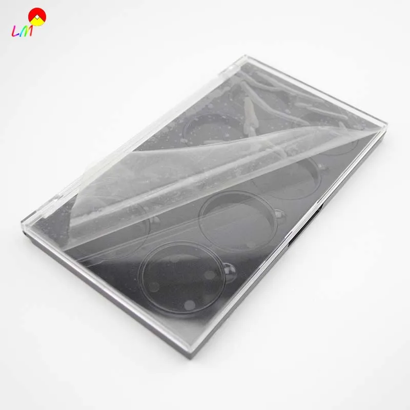 clear plastic palette