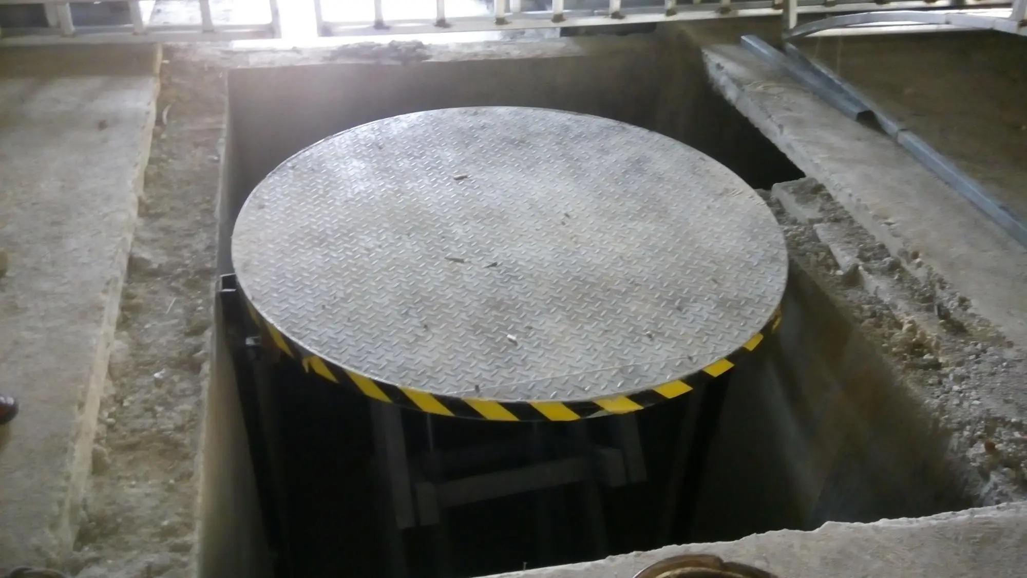 Hydraulic Revolving Stage Light Lift Platform