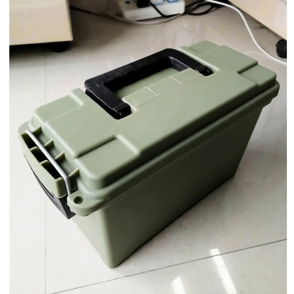 Green ammo cans 9.jpg