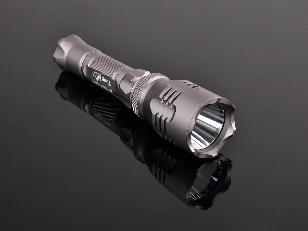 Cree Q5 Tactical Aluminum 1*18650 Battery Long Beam Distance Super