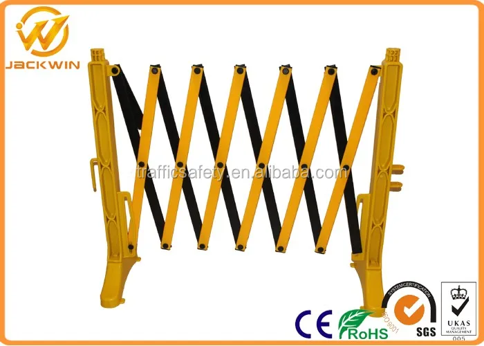 European Standard Road Safety 2000mm Plastic Traffic Barrier / Plastic Safety Barricade
