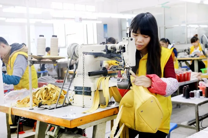 2020 时尚品牌女士购物手袋皮革手提袋