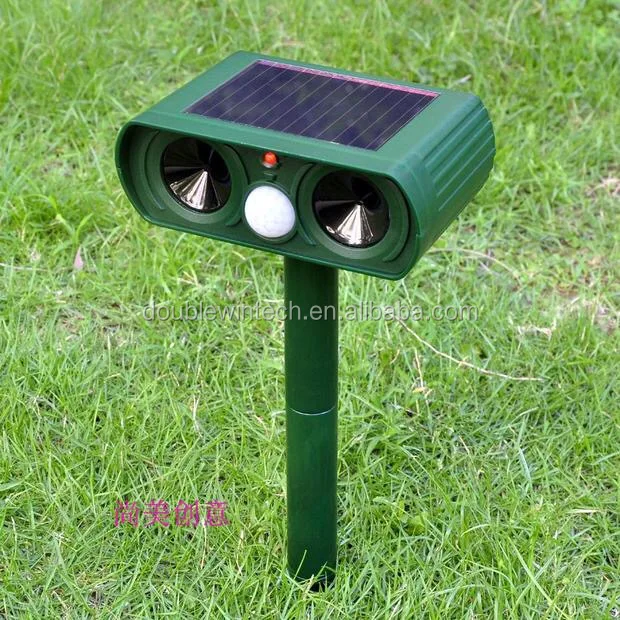 China Supplier Wholesale Solar Ultrasonic Outdoor Animal Repellent And