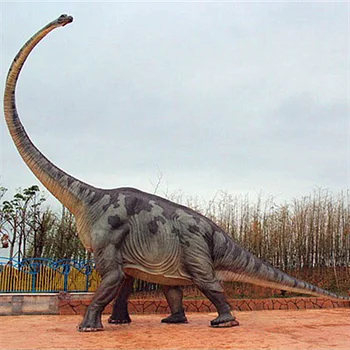 giant animatronic dinosaur