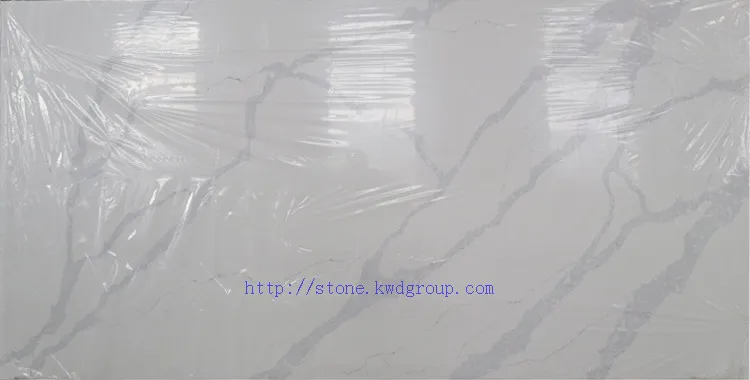 calacatta quartz slab