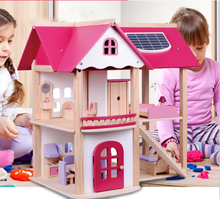 Toy house 2 3. Деревянный кукольный домик узкий высокий.