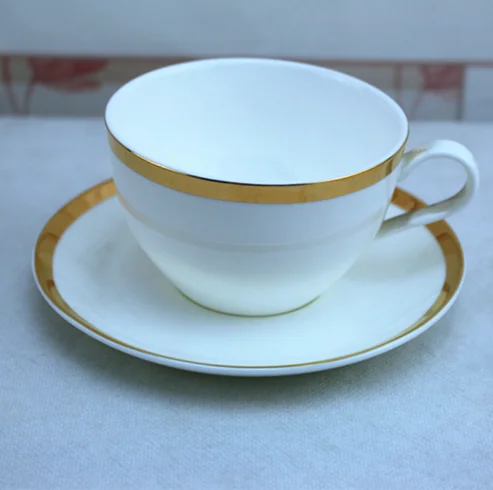 Dubai Luxury bone china white dinner plate with gold rim dinnerware ware set