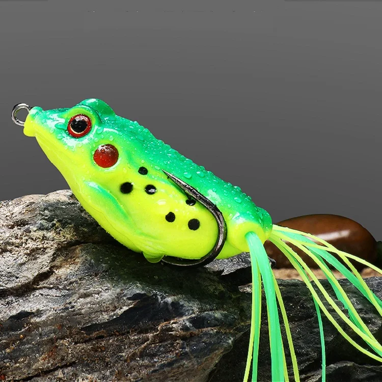 5.5cm/12.5g Frog Top Water Soft Fishing Lure with Skirt Bait Bass Crankbait