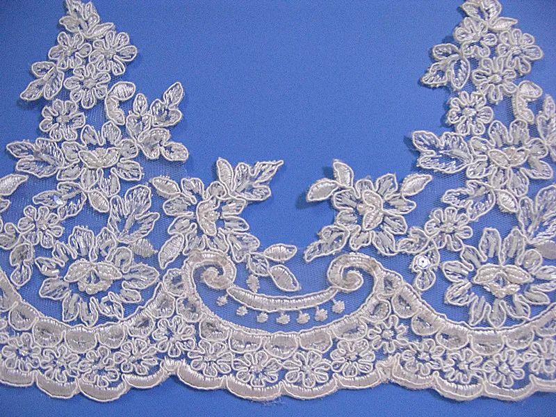 ivory scalloped lace trim