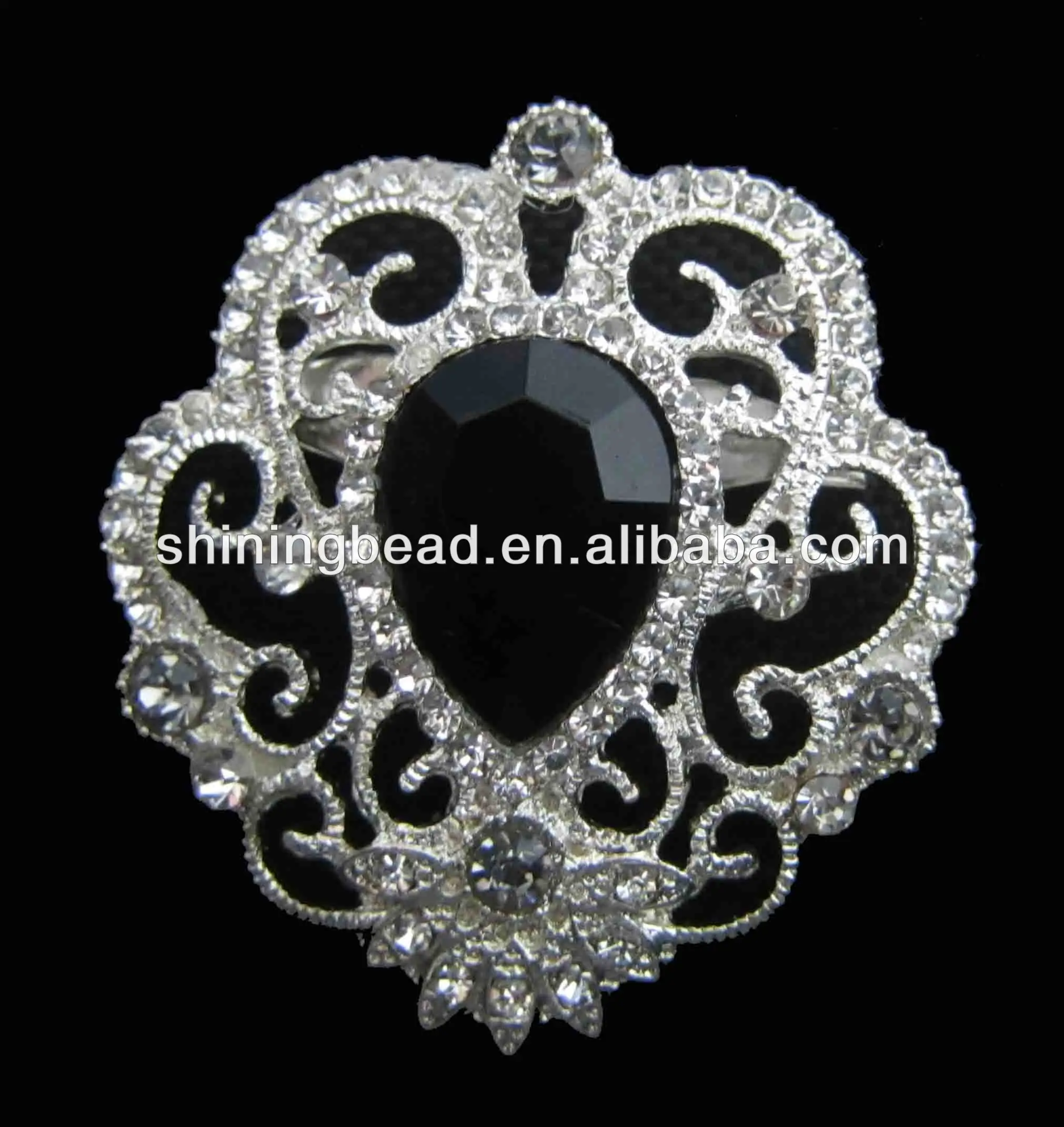 brooch 6.jpg