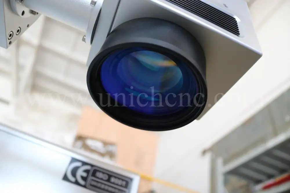 UNICHCNC portable fiber laser marking machine for jelwery/gold/sliver plastic