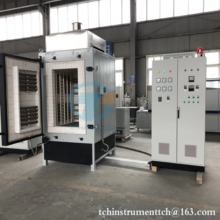 Chamber furnace for debind and pre-sintering of ceramic zirconia blanks in the production