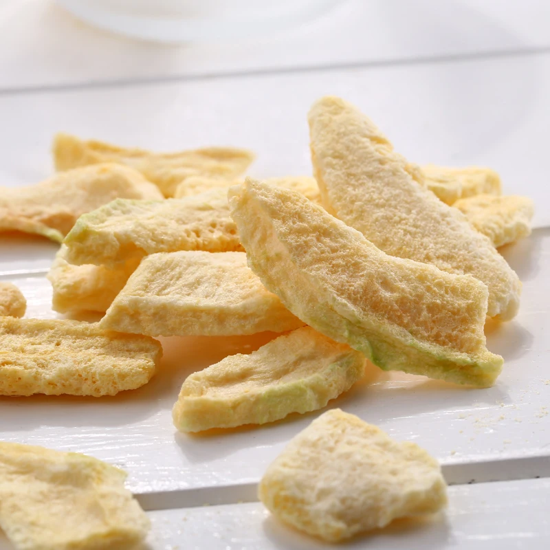 No pigment no essence freeze dried fruit chips strawberry