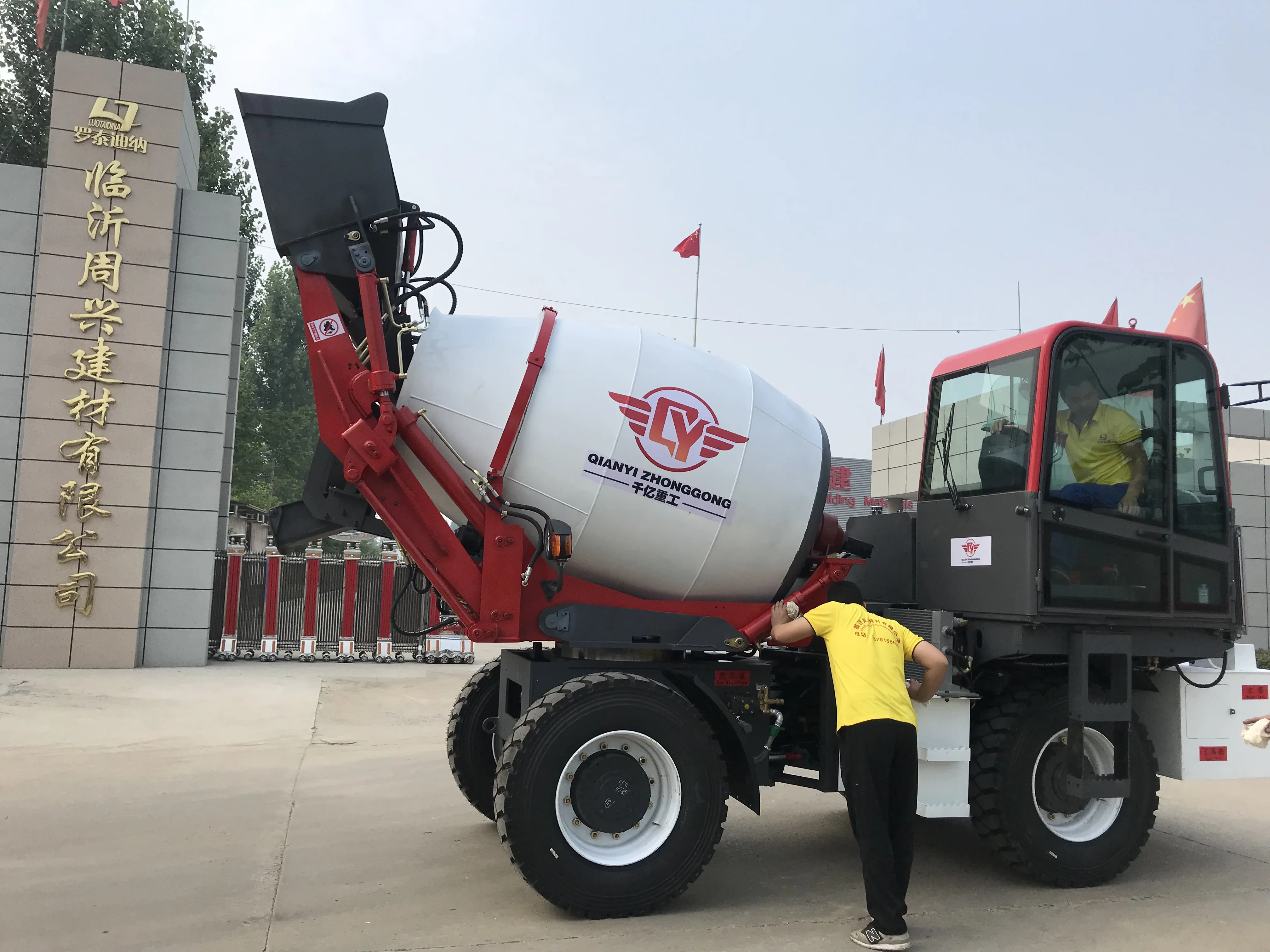 2cbm Automatic Selfloading Concrete Mixer Truck Buy Concrete Mixer
