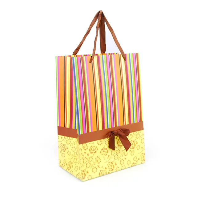 China Suppler Recycled Paper Shopping Bags Wholesale