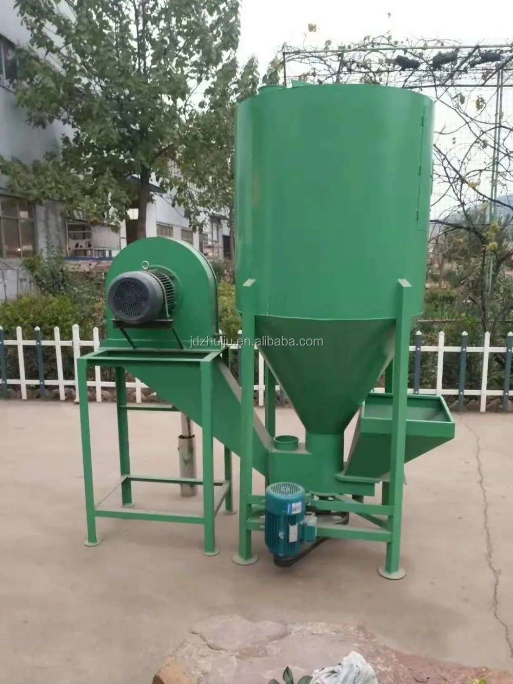 Popular In Africa! Livestock Feed Hammer Mill/hammer Crusher Feed Mixer