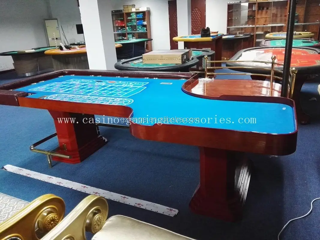 110 Inch Standard Size Roulette Table Gaming Table With Roulette Wheels