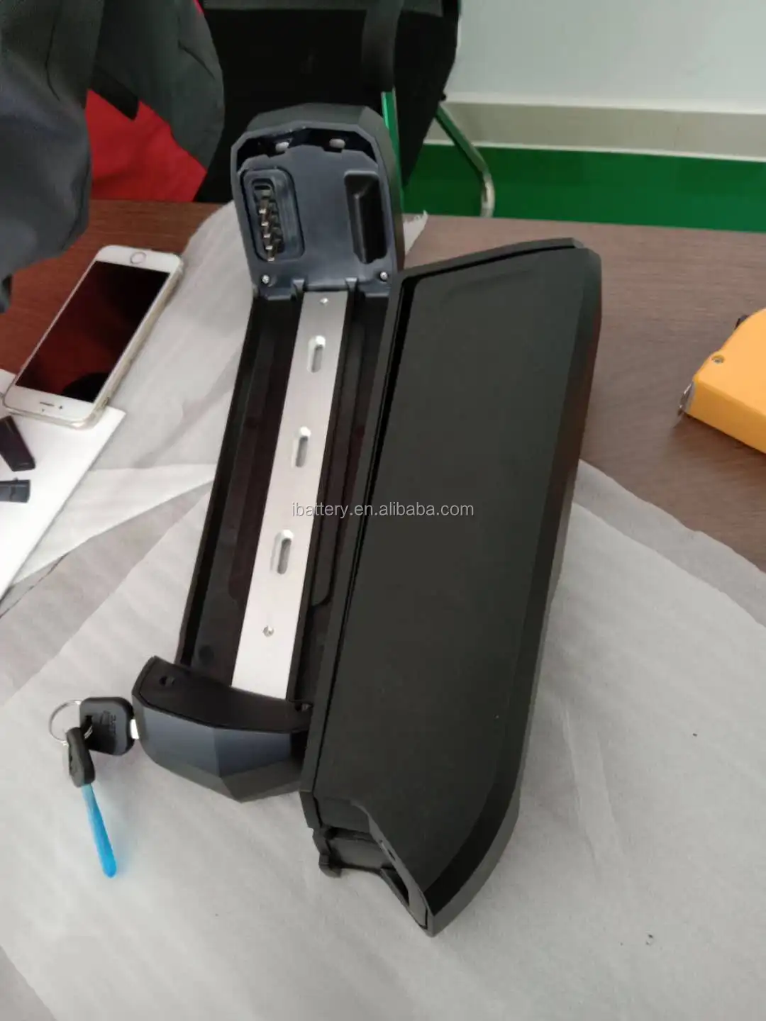 battery cover.jpg