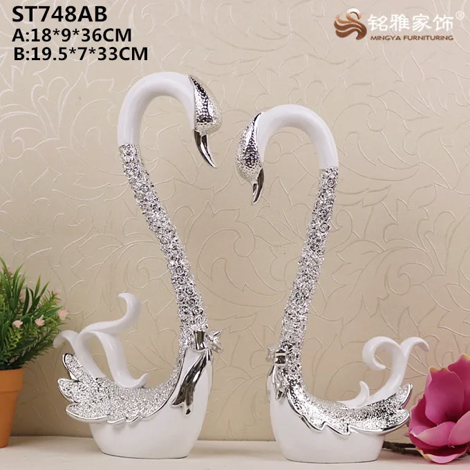 China Home Decor Wholesale Resin Plating Silver Swan Statues For