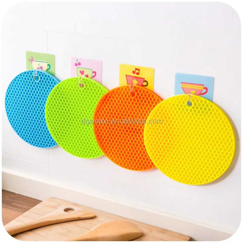 insulating_anti_slip_strong_style_color_b82220_silicone_strong_heat_resistant_strong_style_color_b82220_table_strong_pad_passed_sg.jpg
