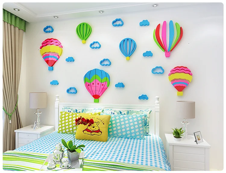 Adhesivo decorativo para habitación de niña con globos de aire caliente 68 x 34 cm ancho x alto Little Deco DL540
