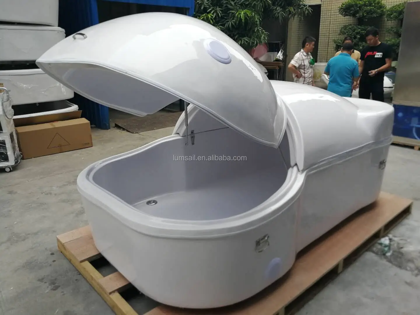 Floatation Therapy Center using floating spa capsule.JPG