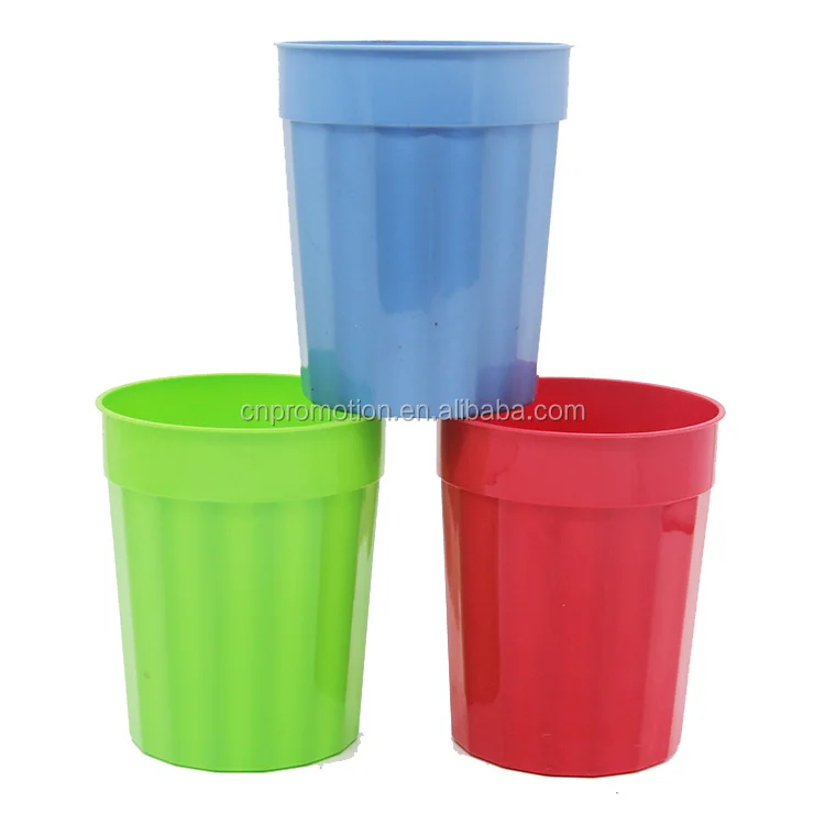 large plastic cups with lids