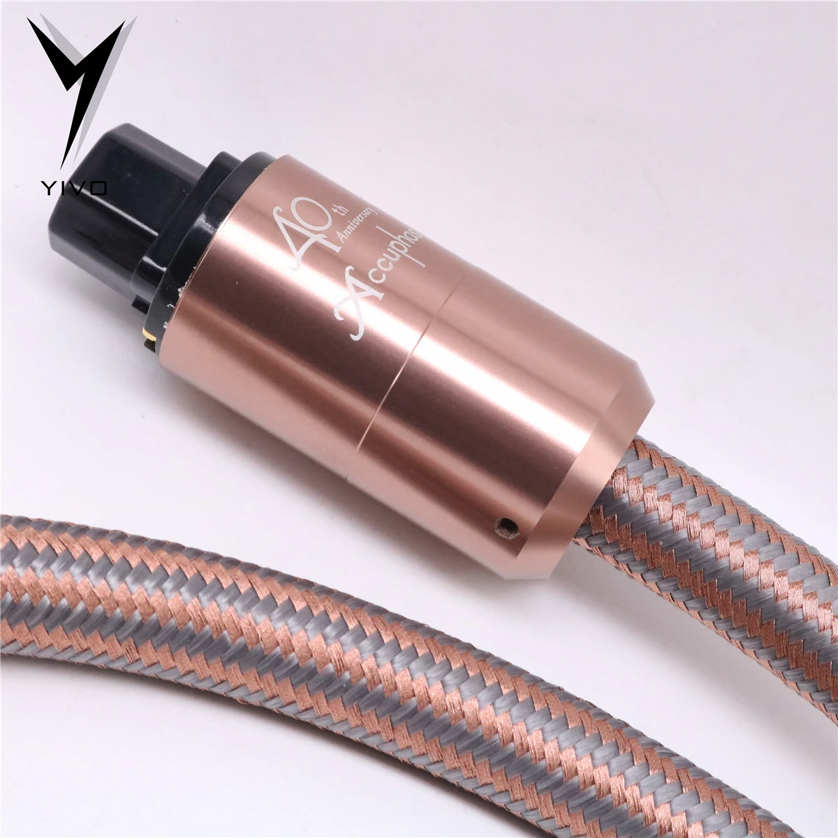 YIVO AC power cable 01