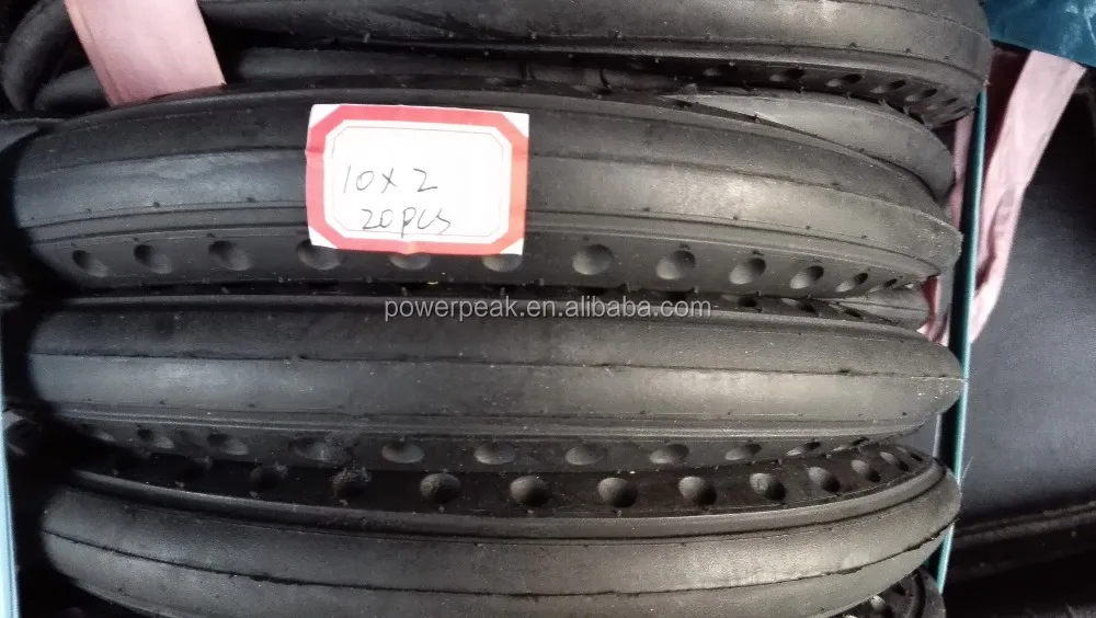 700x18 tire
