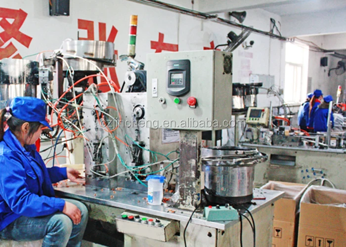 360 degree aerosol valve