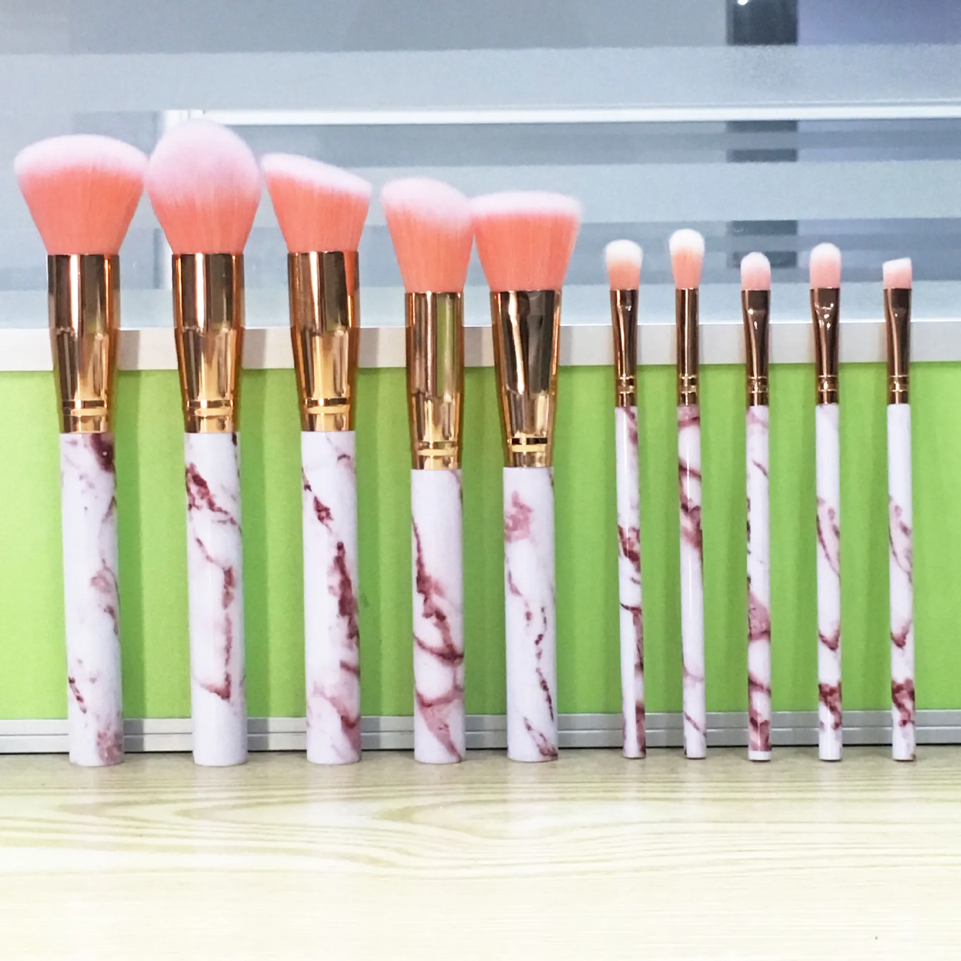 Fancy Good High End Custom Label Logo Liquid 10pcs Make Up Kit Eye Makeup Brushes