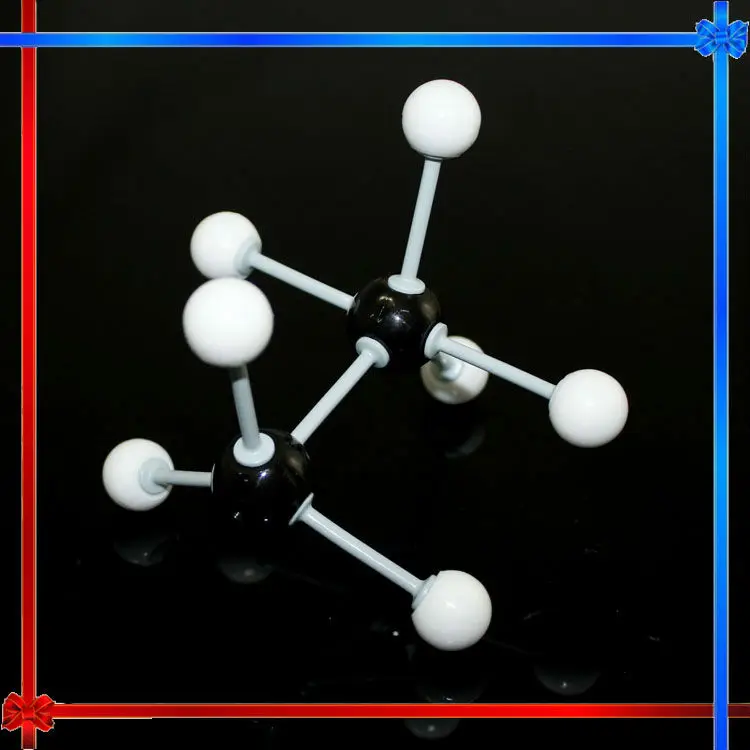 Молекула из пластилина